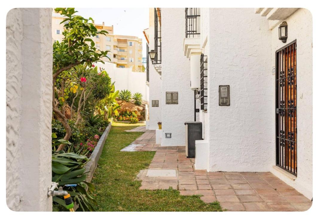 La Casa En La Carihuela Playa A 4 Minutos A Pie Villa Torremolinos Exteriör bild