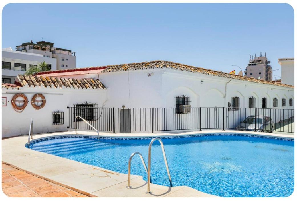 La Casa En La Carihuela Playa A 4 Minutos A Pie Villa Torremolinos Exteriör bild