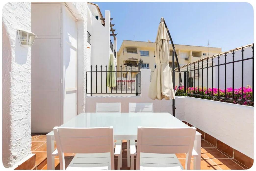 La Casa En La Carihuela Playa A 4 Minutos A Pie Villa Torremolinos Exteriör bild